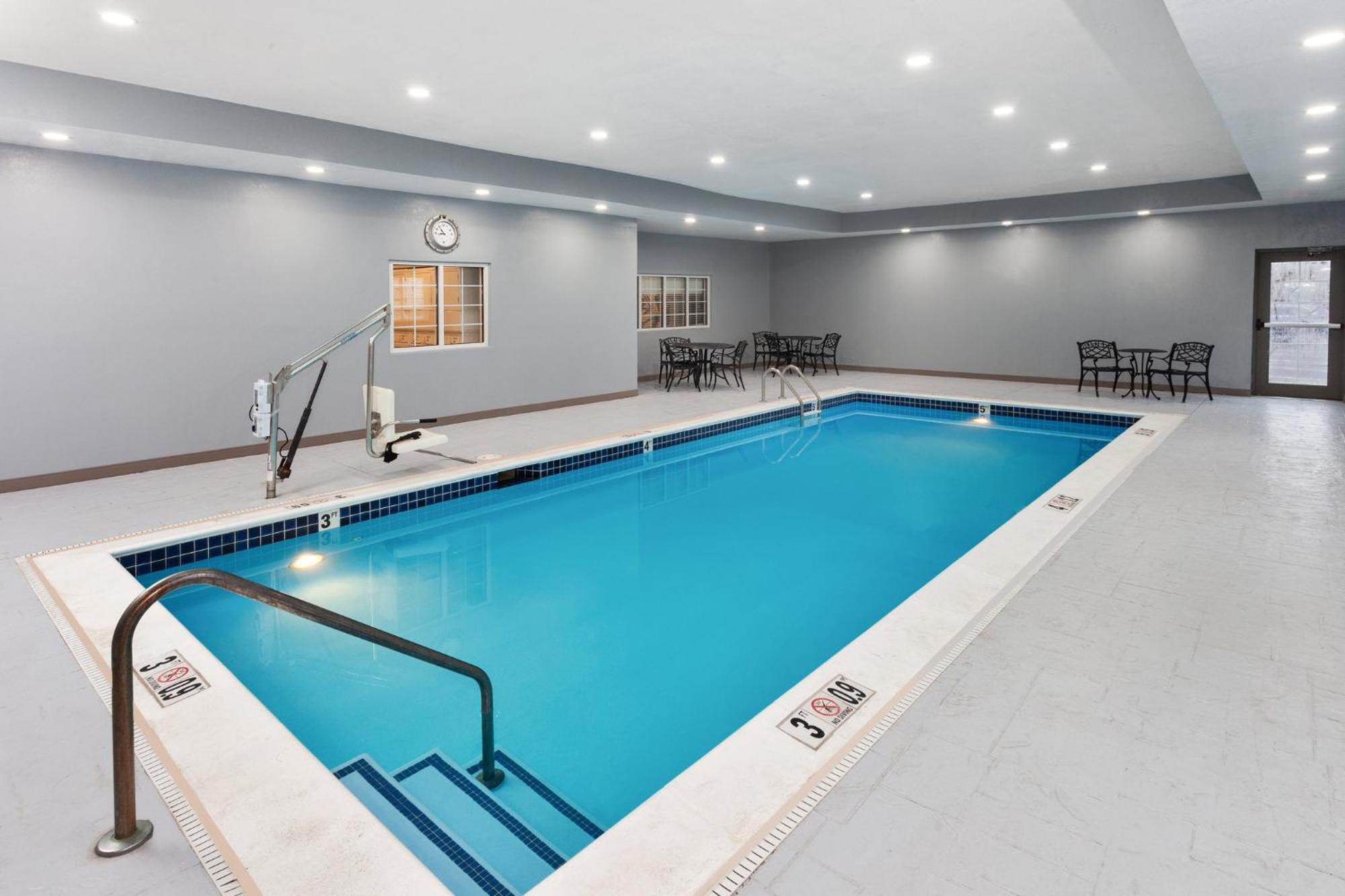 Candlewood Suites Louisville North By Ihg Clarksville  Ngoại thất bức ảnh